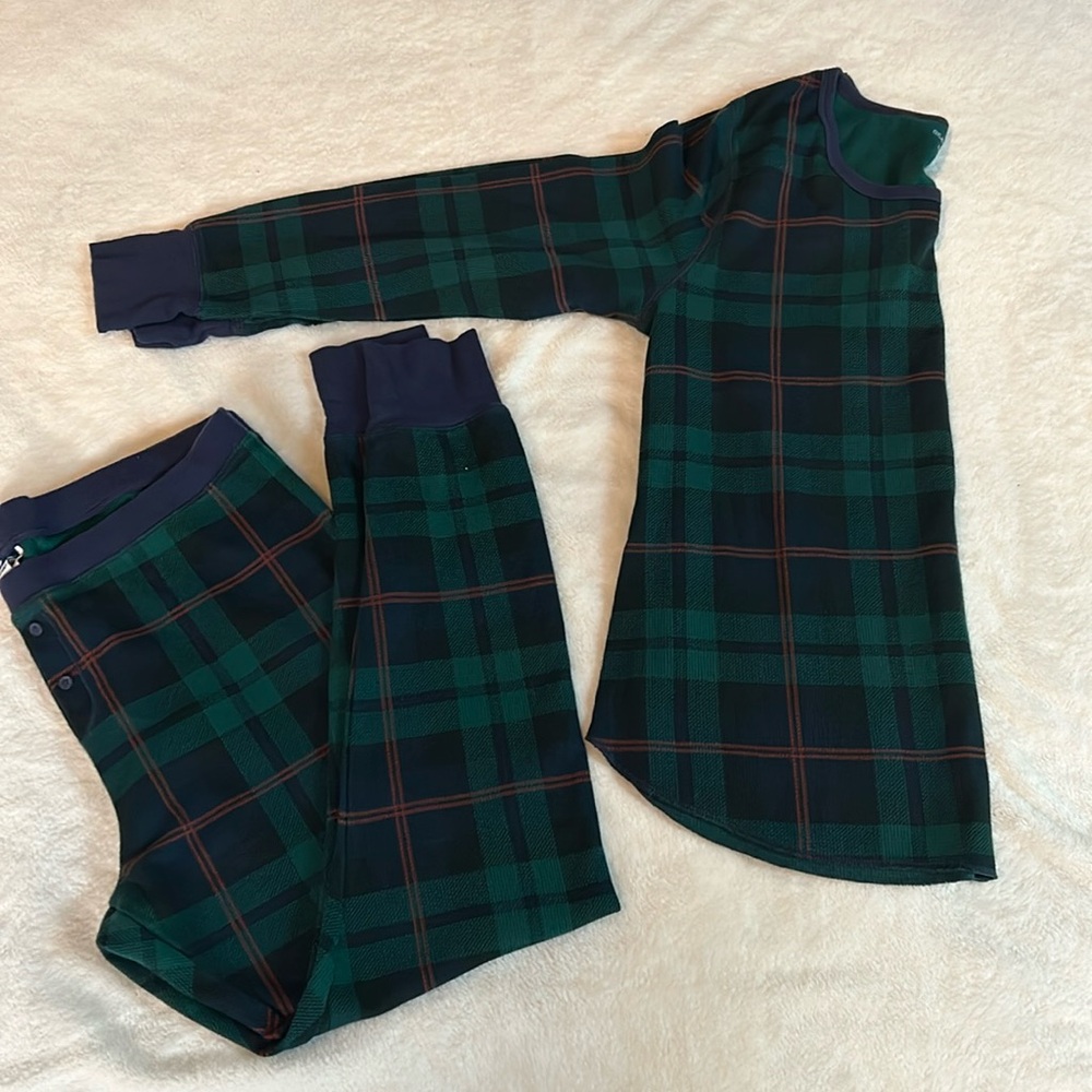 XL thermal woman’s old navy pajama set